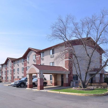 Rodeway Inn Waukegan - Gurnee Экстерьер фото